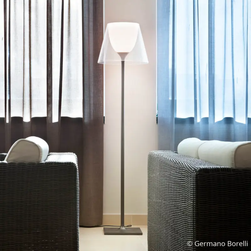 FLOS KTribe F2 golvlampa, transparent Erbjudande