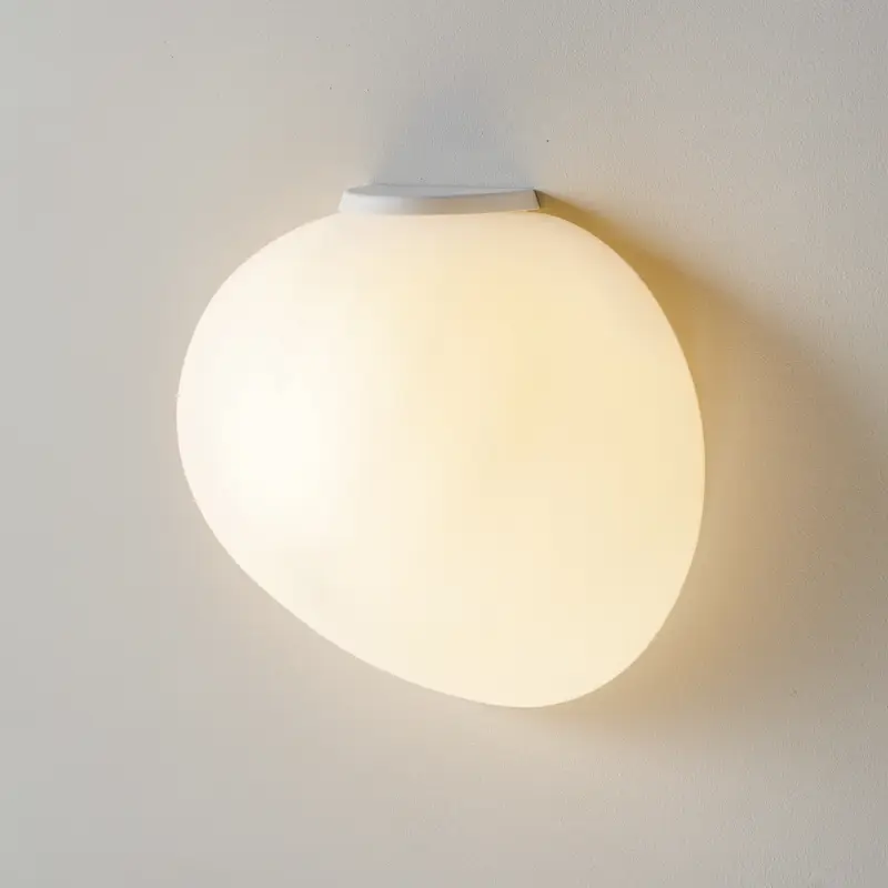 Foscarini Gregg media semi 1 vägglampa, vit Beställ idag