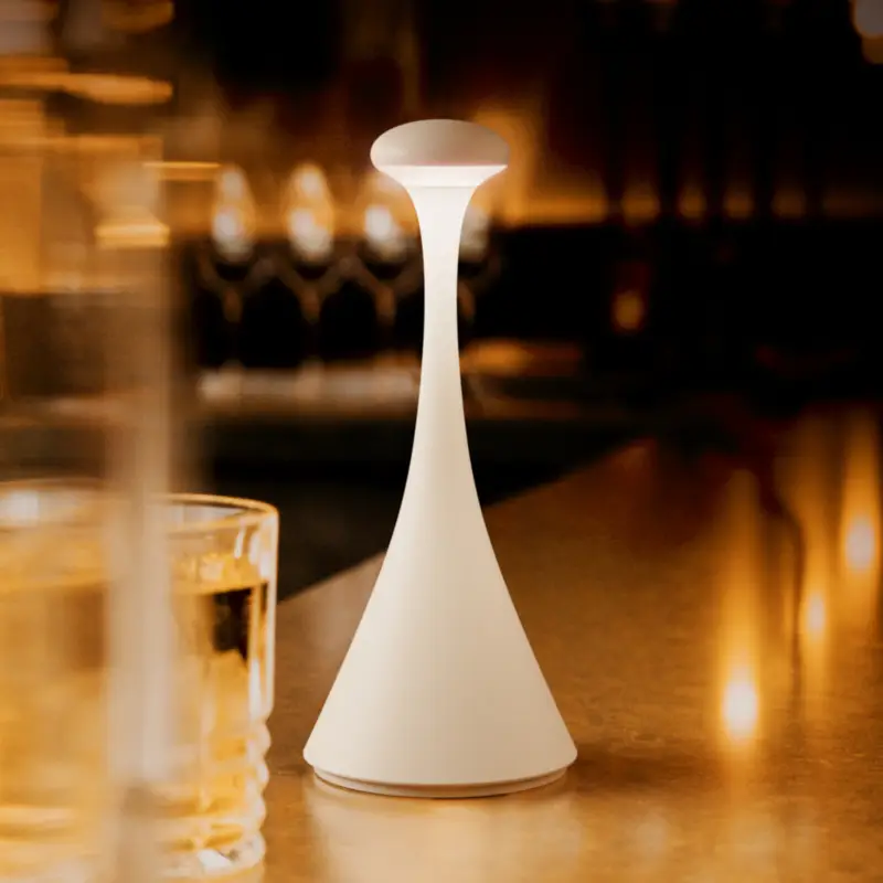 Erbjudandepris Uppladdningsbar LED-bordslampa Nudrop mini, snövit, IP54, dimbar