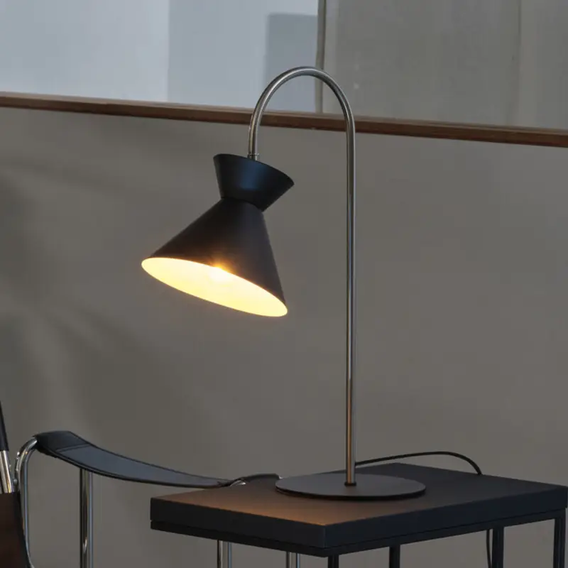 Lågt pris OSRAM bordslampa Decor Waist, stål, svart, E27